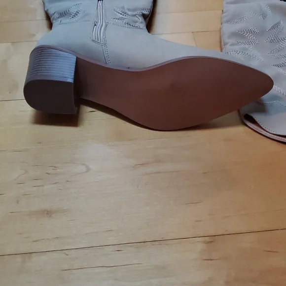 Brand NEW Cowboy/Western Boots - Picture 2 of 4